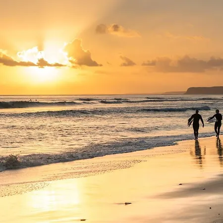 Dona Ana * لاغوس