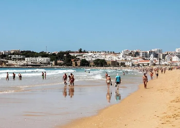 Dona Ana לאגוּ‏ש