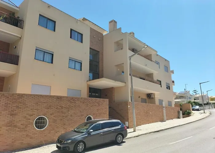 Dona Ana לאגוּ‏ש